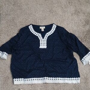 Alfred Dunner Navy and White Blouse